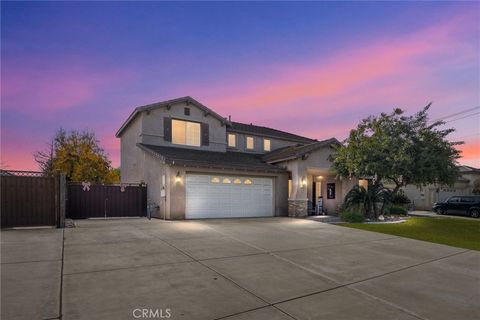 Photo of 12809 Trafalgar Square Dr, Bakersfield, CA 93312 (MLS # PI25279409)