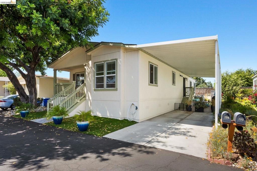 156 Tiki Ln