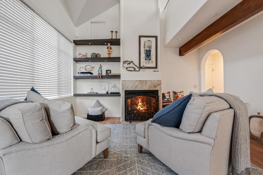 957 Syida Drive