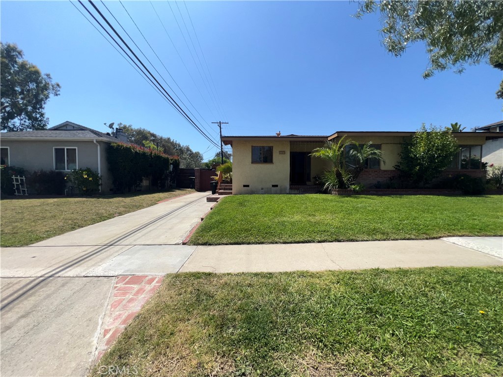 1115 FONTHILL