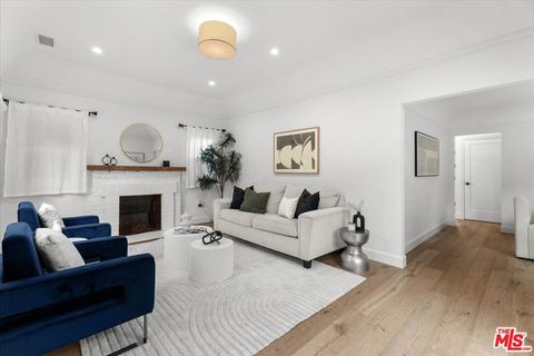 Photo of 1343 Carmona Avenue, Los Angeles, CA 90019 (MLS # 26651263)