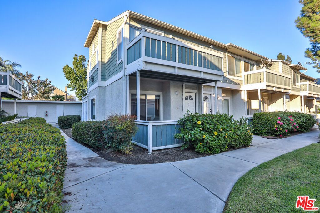 Photo of 926 W Philadelphia Street #49, Ontario, CA 91762 (MLS # 25608343)