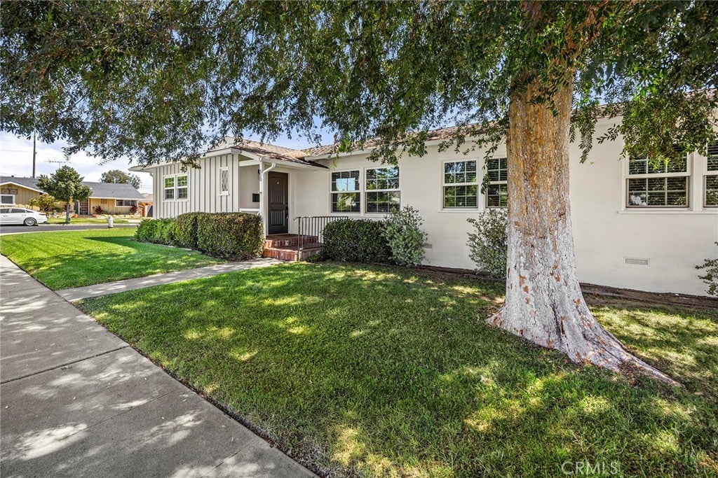 330 Magnolia Avenue
