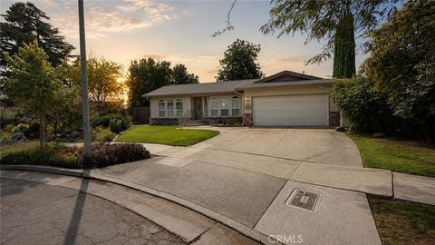 Photo of 1300 Kensington DR, Merced, CA 95340 (MLS # MC26099099)
