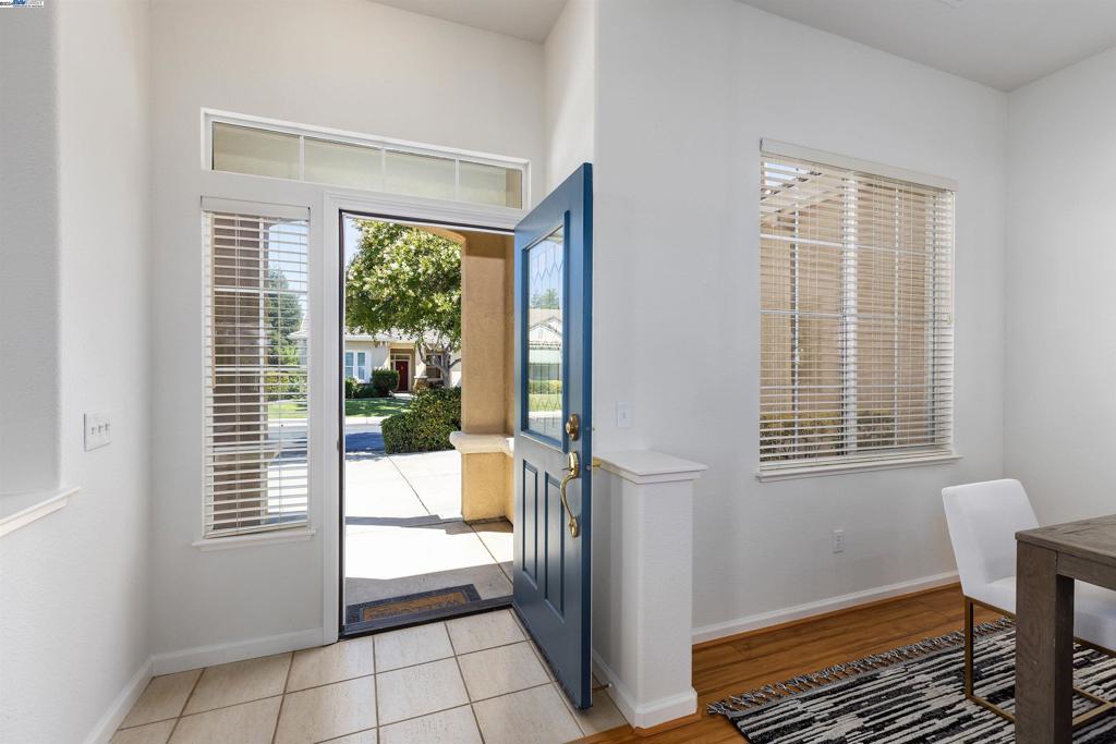 SUMMERSET 2 - Residential