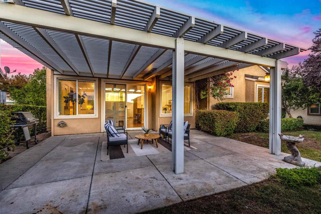 SUMMERSET 2 - Residential