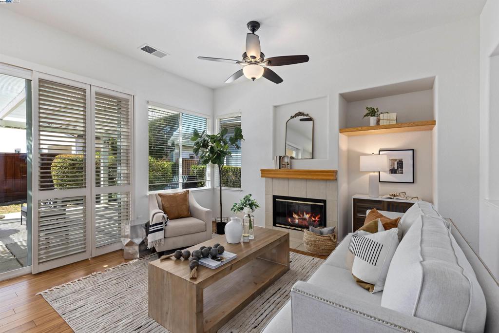 SUMMERSET 2 - Residential