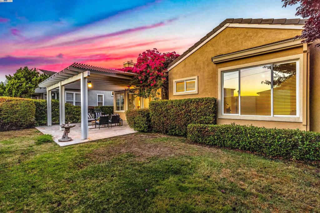 SUMMERSET 2 - Residential