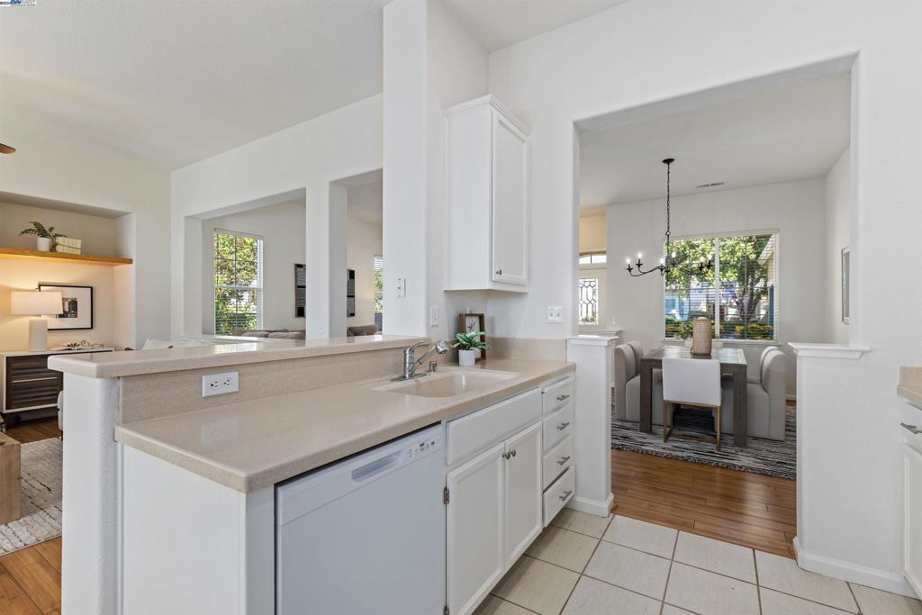 SUMMERSET 2 - Residential