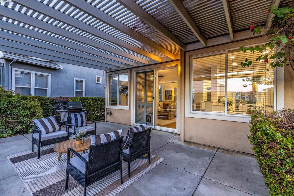 SUMMERSET 2 - Residential