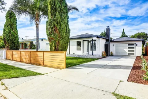 MLS: OC26149096