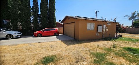 Photo of 7888 maple Ave #B, Fontana, CA 92336 (MLS # TR26040429)