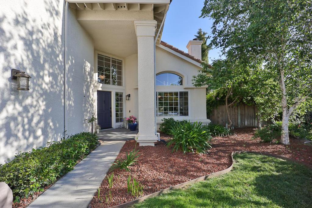 3239 Pinot Blanc Way