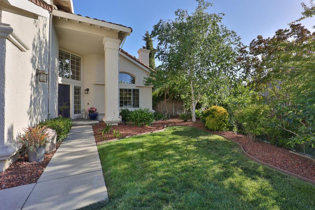 3239 Pinot Blanc Way