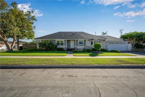 Photo of 3140 San Anseline Ave, Long Beach, CA 90808 (MLS # PW25241193)