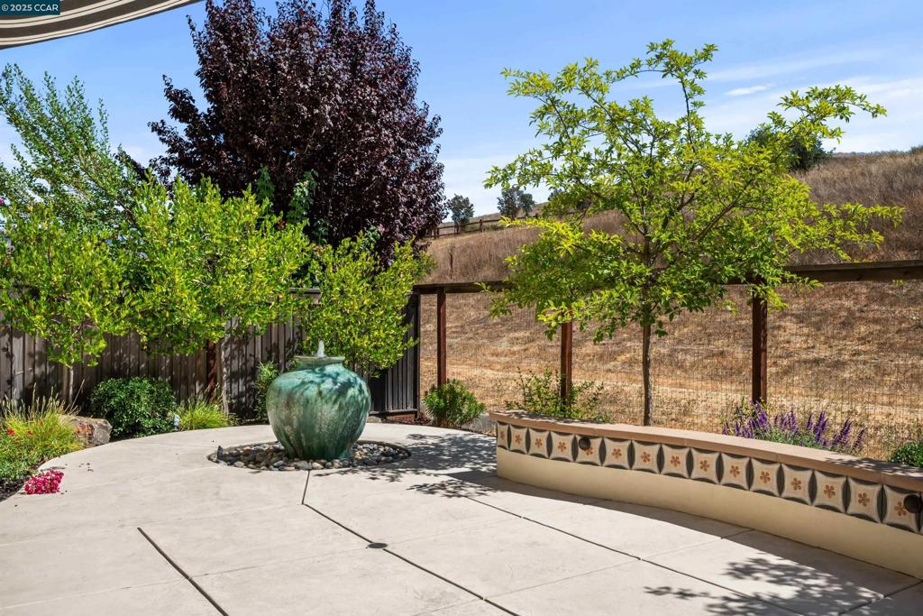 ALAMO CREEK - Residential
