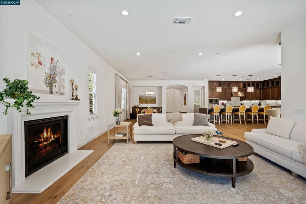 ALAMO CREEK - Residential