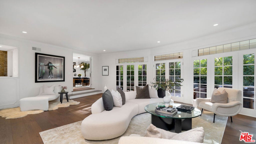 1163 Angelo Drive