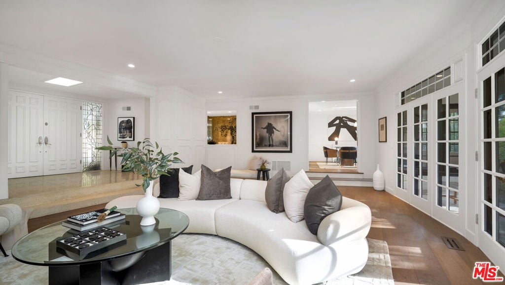 1163 Angelo Drive