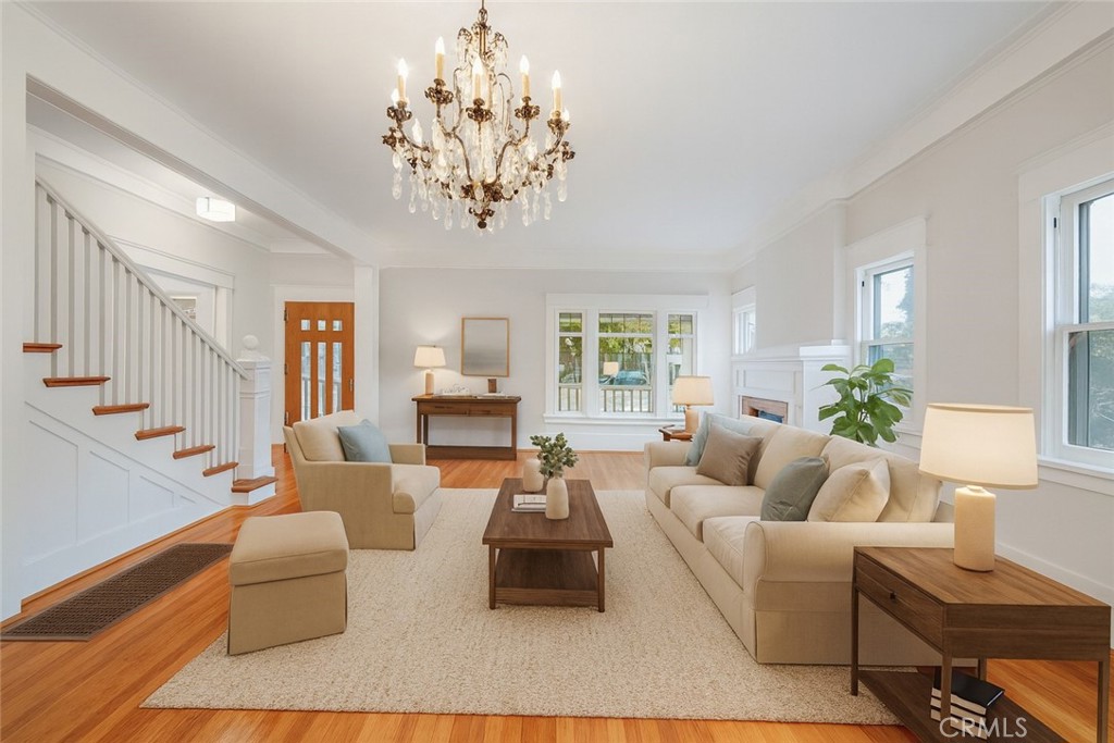 6322 N Del Loma Avenue