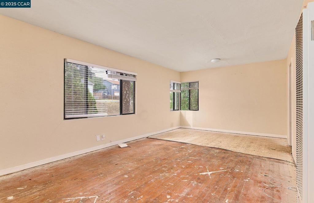 BEVERLY HILLS - Residential