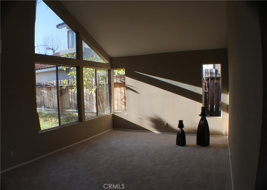 1727 Avenida Vista Labera