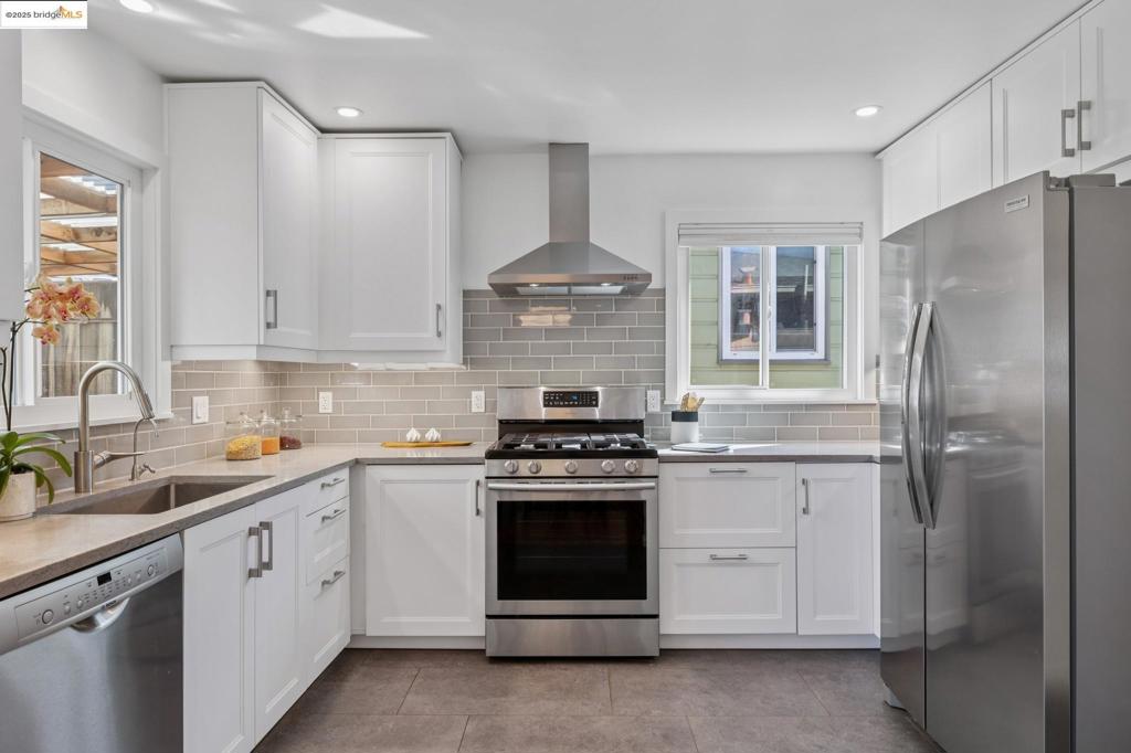 TEWKSBURY HGTS - Residential