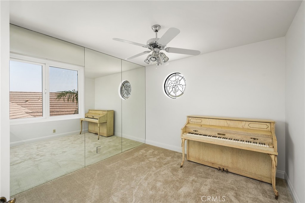 Canyon Heights (CYHT) - Residential