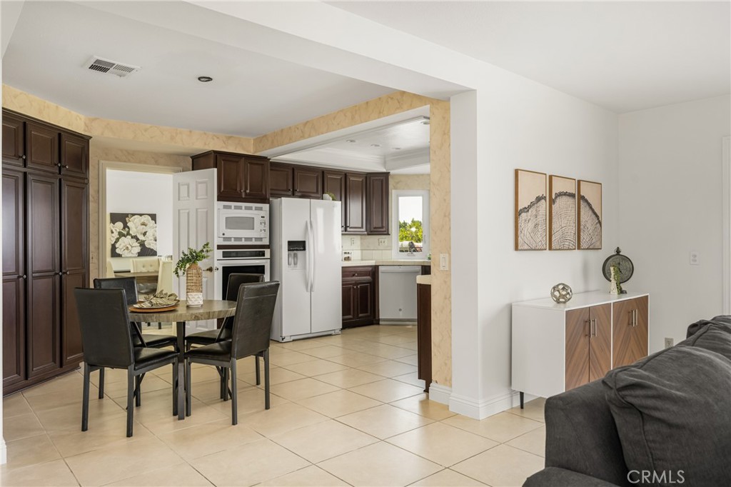 Canyon Heights (CYHT) - Residential