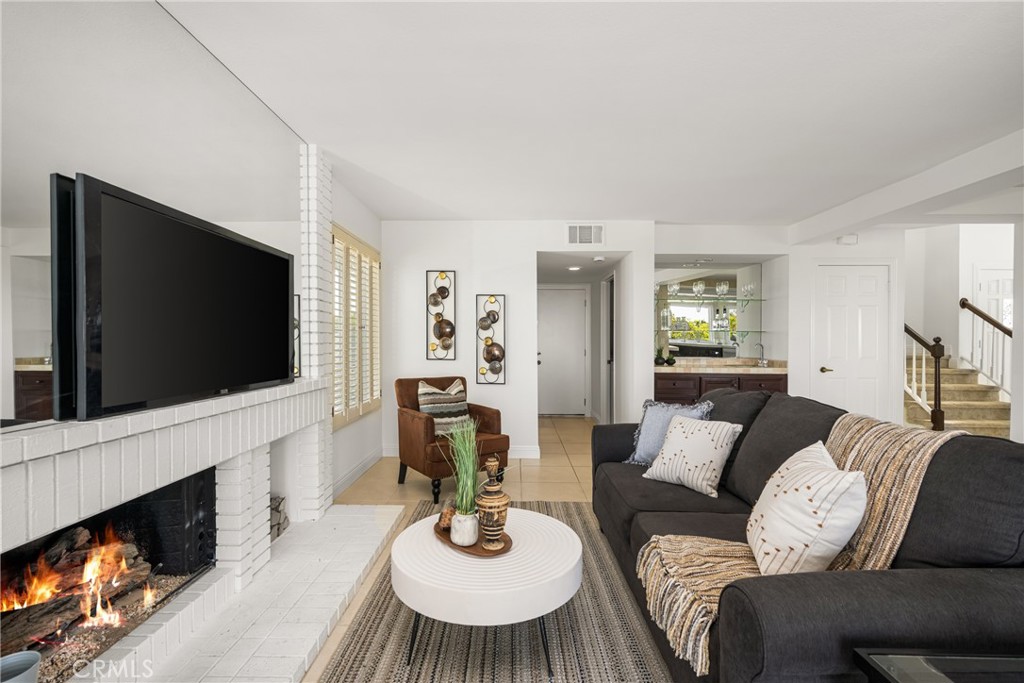 Canyon Heights (CYHT) - Residential