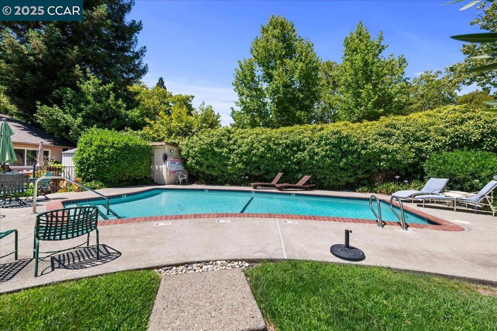SYCAMORE GLEN - Residential