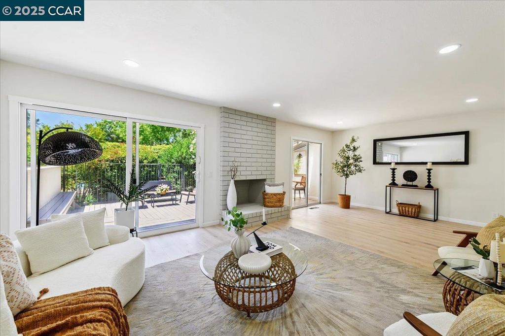 SYCAMORE GLEN - Residential
