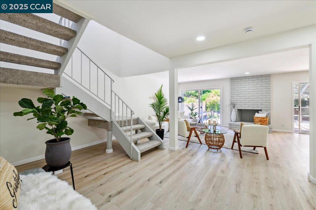 SYCAMORE GLEN - Residential