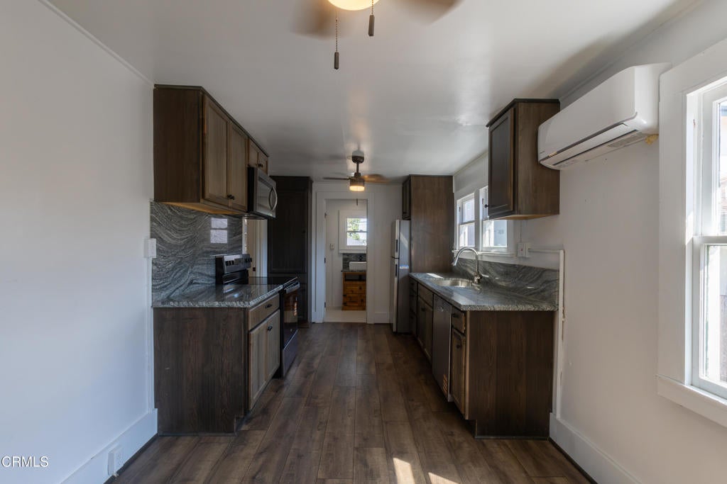 746 W 21st Street