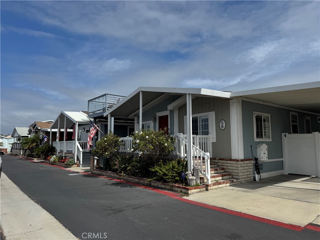 21851 21851 Newland 58