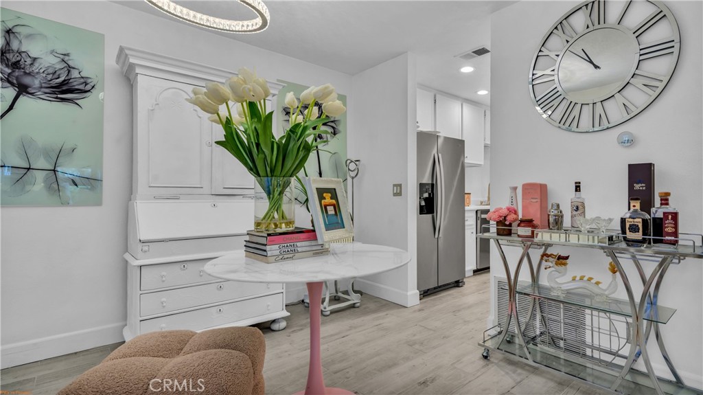 420 N Villa Court 107