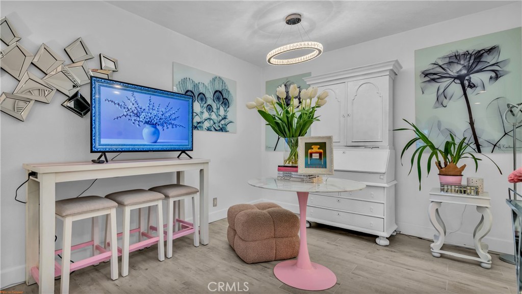 420 N Villa Court 107