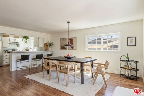Photo of 1945 Yosemite Drive, Los Angeles, CA 90041 (MLS # 25596131) Photo of 1945 Yosemite Drive, Los Angeles, CA 90041 (MLS # 25596131)
