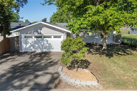 Photo of 15 Highlands Boulevard, Oroville, CA 95966 (MLS # OR26074192)