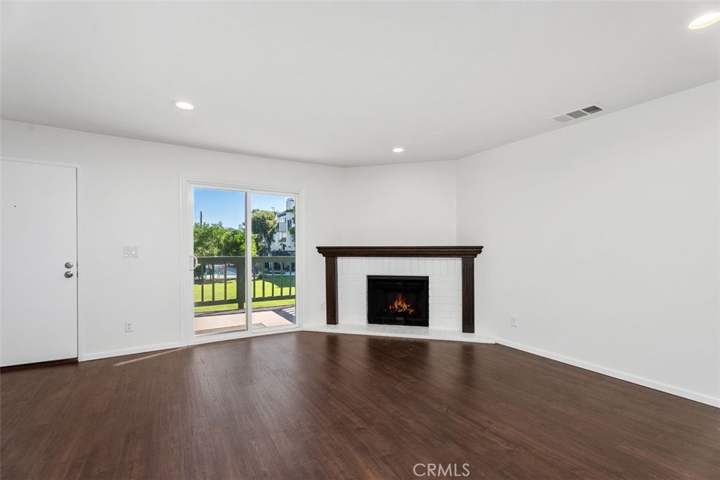 Tustin Commons - Residential