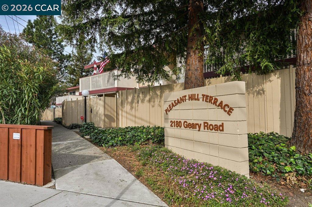 2180 Geary Rd