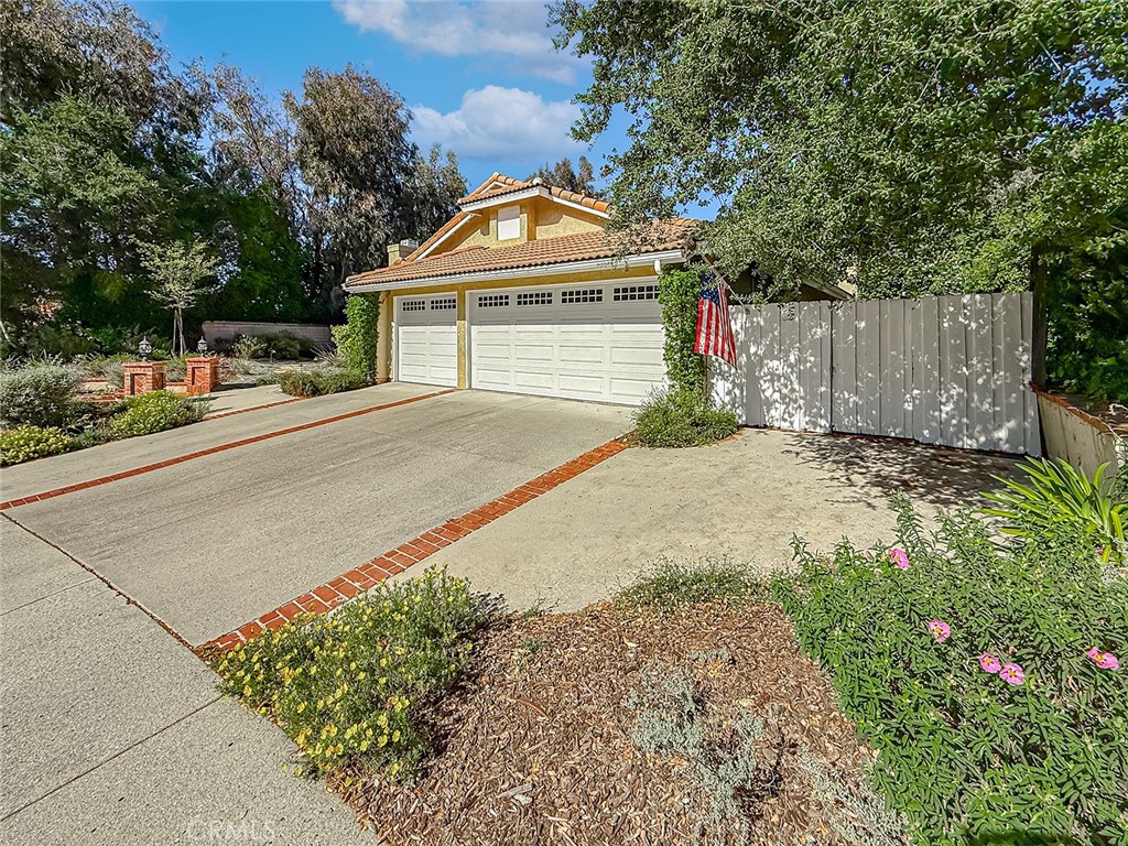 3427 Woodburn Avenue