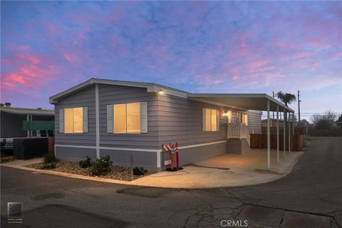 Photo of 103 Cedarwood Lane, Bakersfield, CA 93308 (MLS # PI26024148)