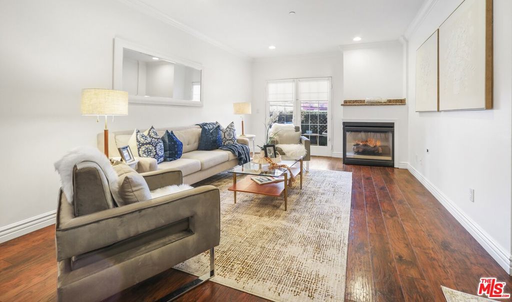 1135 Rexford Drive 302