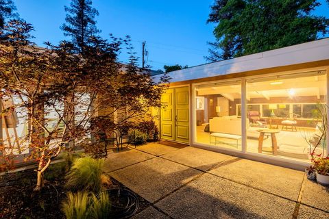 Photo of 1264 W Celeste Ave, Fresno, CA 93711 (MLS # FR26038825)