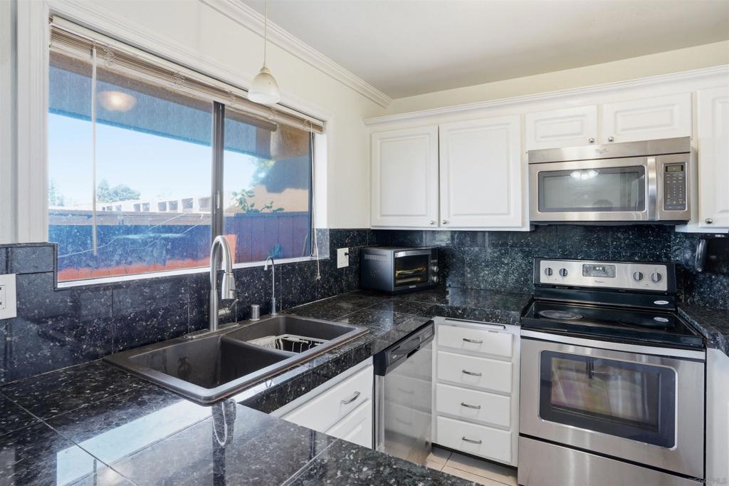 9463 Gold Coast H5