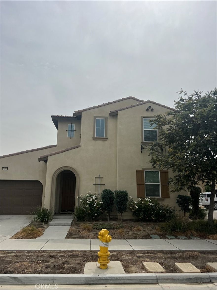 2018 NEW home , This Beautiful Single family house features 4 Bedrooms , 3 Baths , Big Master room , Spacious master room with big walk-in closet  One bedroom on the first floor. Big family room for entertaining with family and friends. Kitchen with lots of cabinets is open to dinning room & family room, providing a big and comfortable living area. Bedrooms with walk-in closet. Individual indoor laundry room . energy efficient features, such as ventilation fan and solar system, that means you may pay less of your daily electricity and enjoy AC during summer. The lease price is including the solar fee .