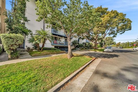 Photo of 900 Euclid Street #307, Santa Monica, CA 90403 (MLS # 26665069)