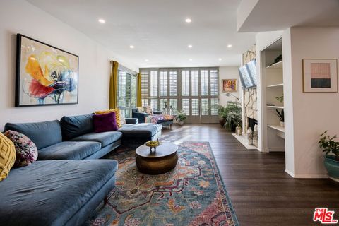 Photo of 17711 Margate Street #211, Encino, CA 91316 (MLS # 26664825)