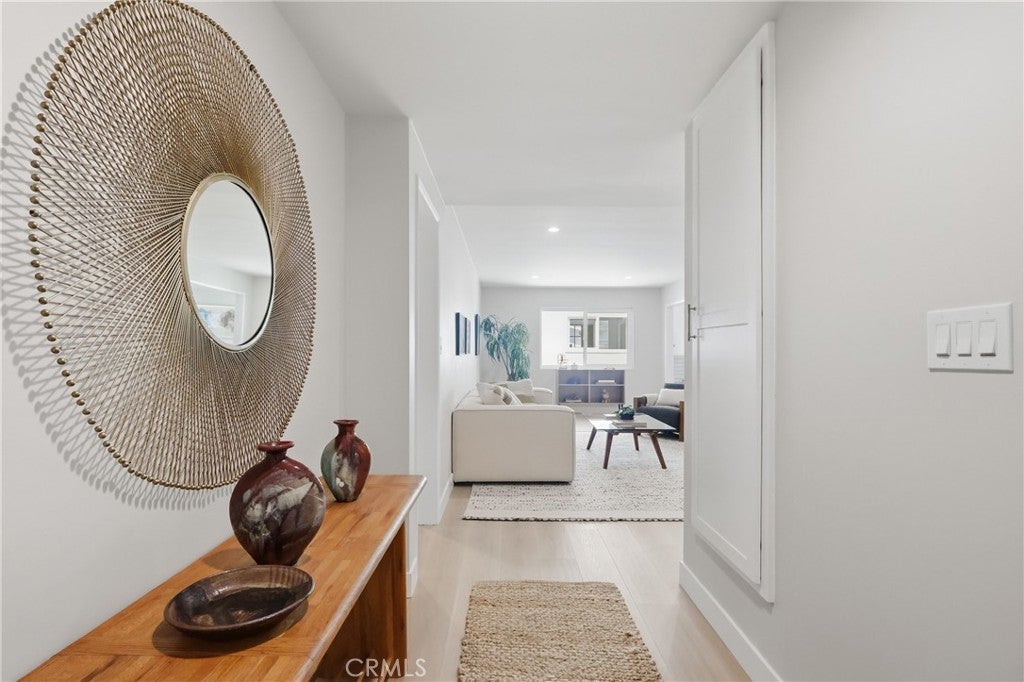 1615 W 183rd